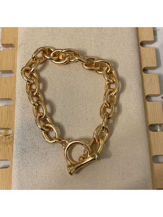 Jewelry - Elegant Gold Chain Bracelet